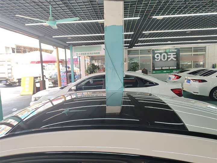 Фото 30 - Mercedes-Benz C-Class