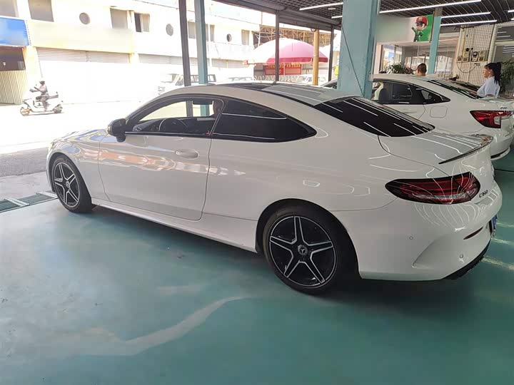 Фото 5 - Mercedes-Benz C-Class