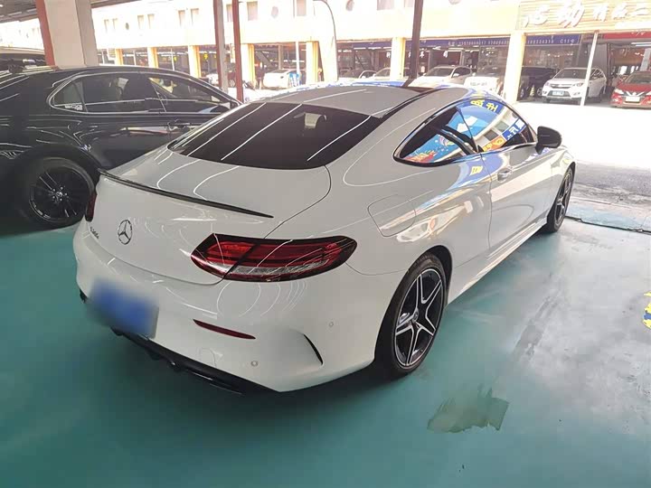 Фото 7 - Mercedes-Benz C-Class