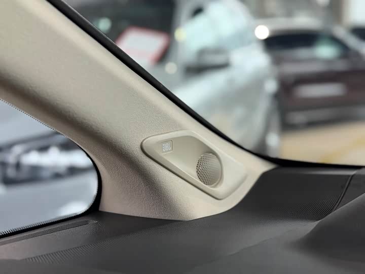 Фото 11 - Toyota Vellfire