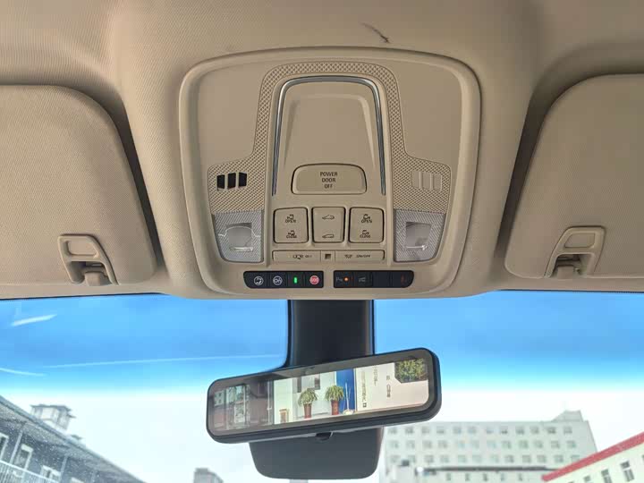 Фото 16 - Buick GL8 ES