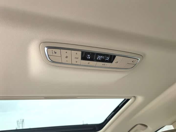 Фото 21 - Buick GL8 ES