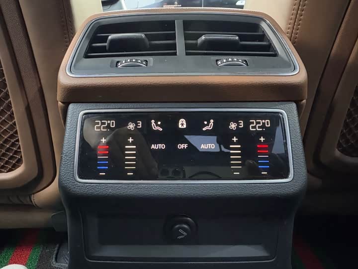 Фото 13 - Audi A7