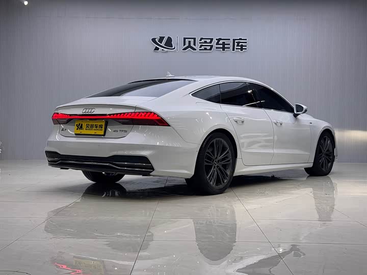 Фото 4 - Audi A7