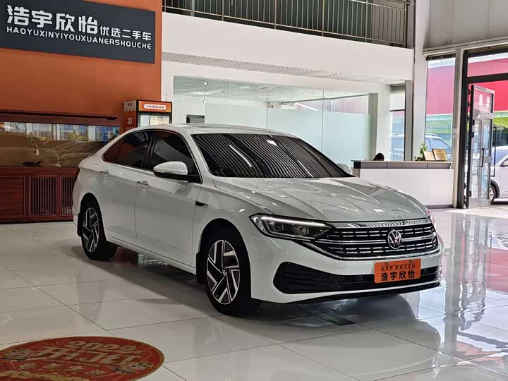 Фото 3 - Volkswagen Sagitar L