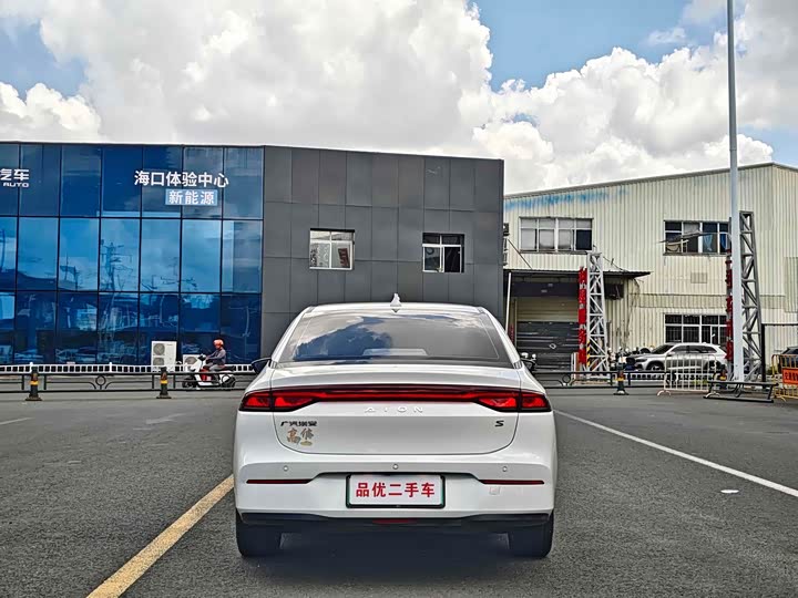 Фото 8 - GAC Aion S