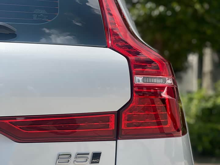 Фото 17 - Volvo XC60