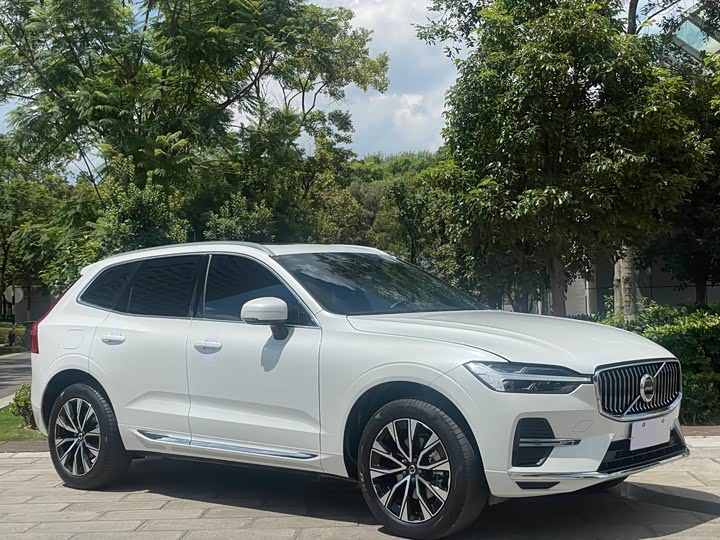 Фото 3 - Volvo XC60
