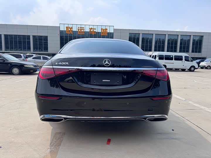 Фото 8 - Mercedes-Benz S-Class