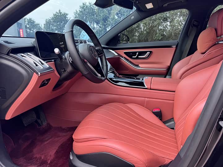 Фото 9 - Mercedes-Benz S-Class