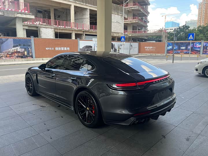 Фото 6 - Porsche Panamera