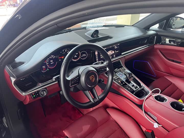 Фото 8 - Porsche Panamera