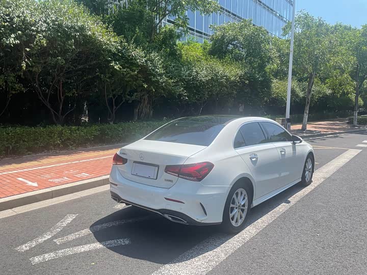 Фото 5 - Mercedes-Benz A-Class