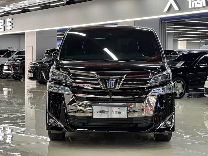 Фото 2 - Toyota Vellfire