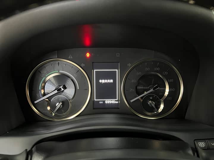 Фото 21 - Toyota Vellfire