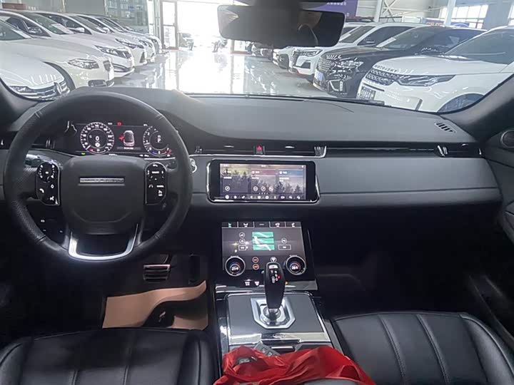 Фото 10 - Land Rover Range Rover Evoque L