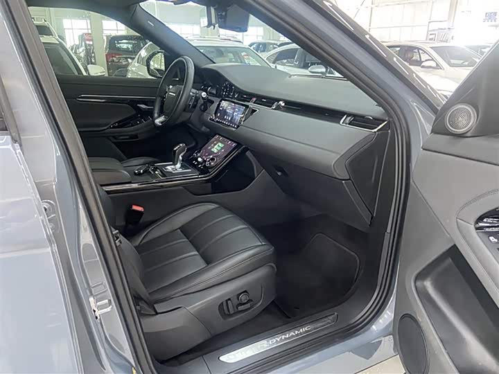 Фото 2 - Land Rover Range Rover Evoque L