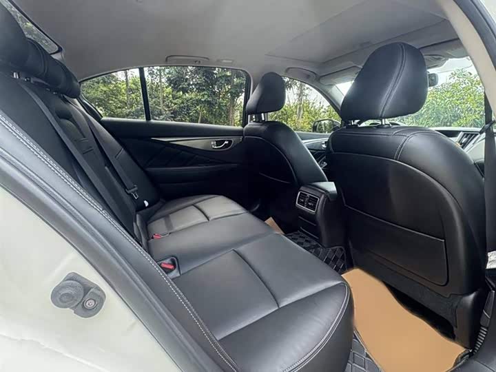 Фото 12 - Infiniti Q50L