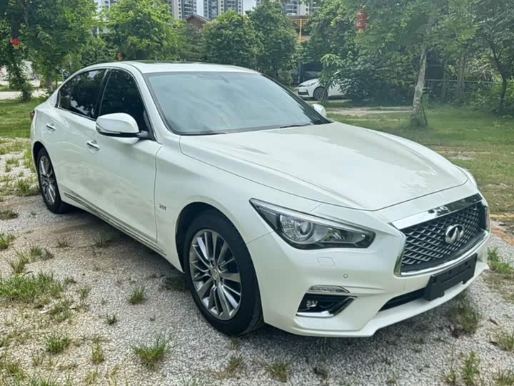 Фото 4 - Infiniti Q50L