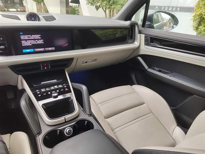 Фото 9 - Porsche Cayenne