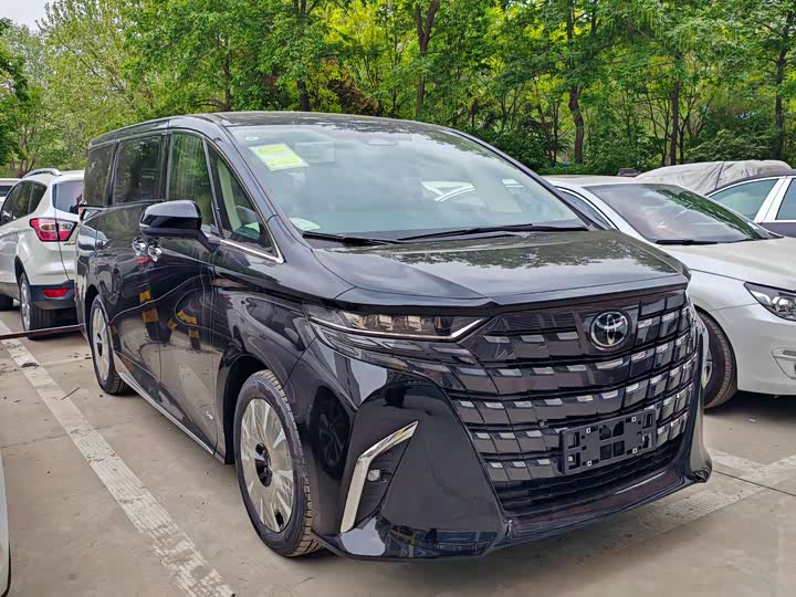 Photo 3 - Toyota Alphard