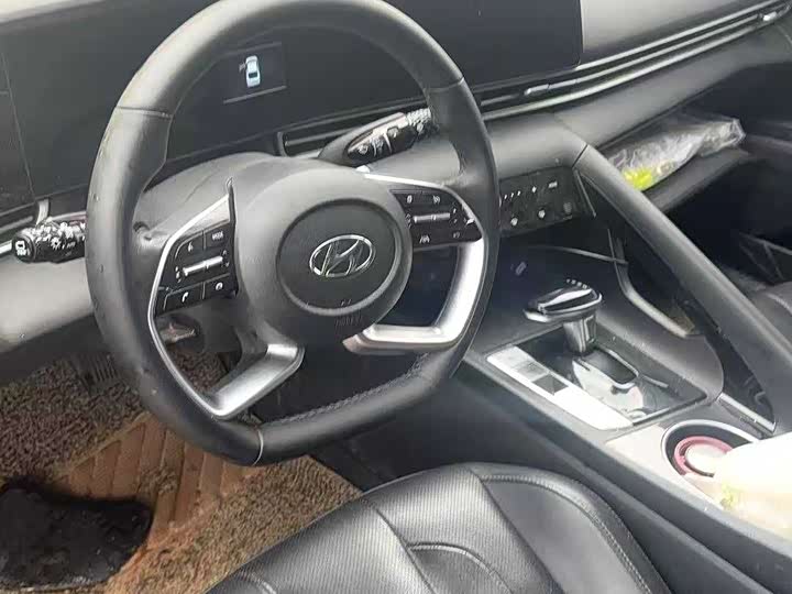 Фото 4 - Hyundai Elantra N line