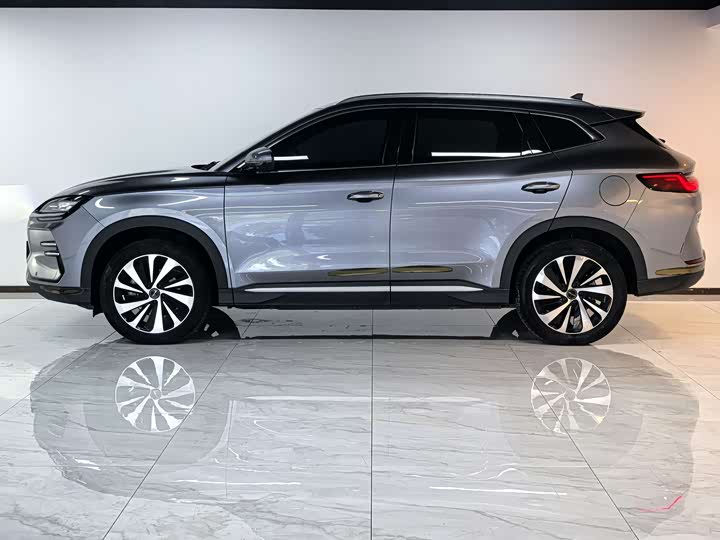 Фото 8 - BYD Song Plus Hybrid/EV