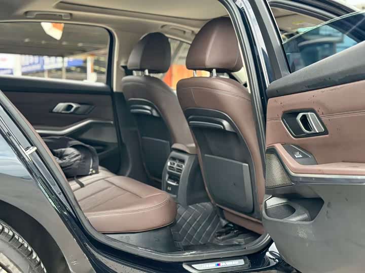 Фото 12 - BMW 3 Series