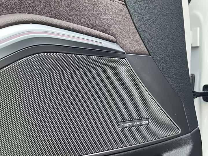 Фото 8 - BMW 3 Series