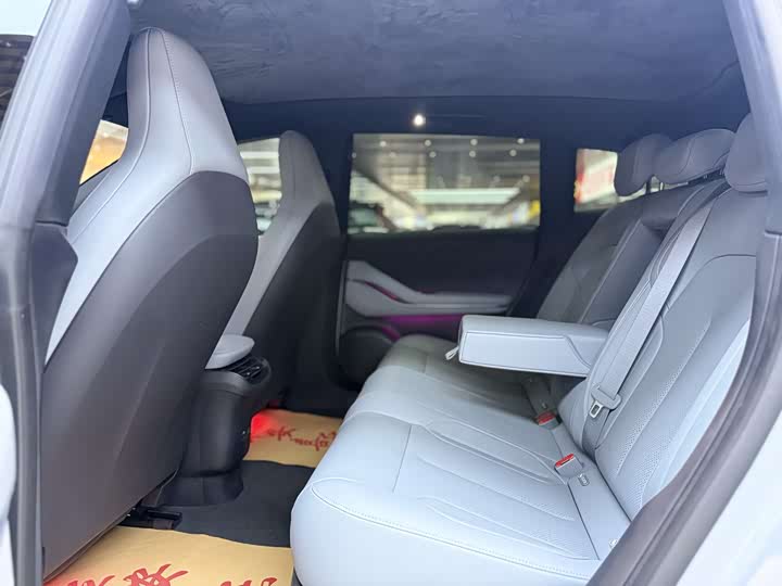 Фото 12 - Nio ET5T