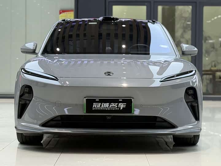 Фото 2 - Nio ET5T