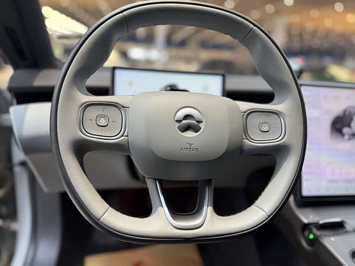 Фото 7 - Nio ET5T