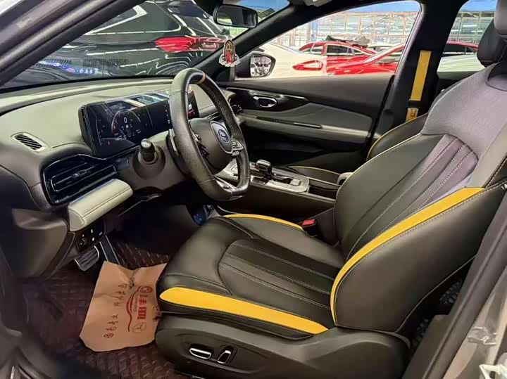 Фото 3 - GAC Trumpchi Empow R