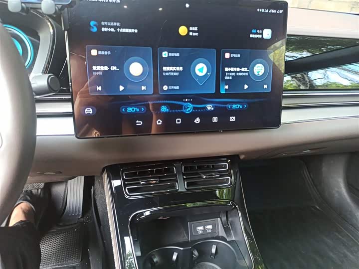 Фото 13 - BYD Han