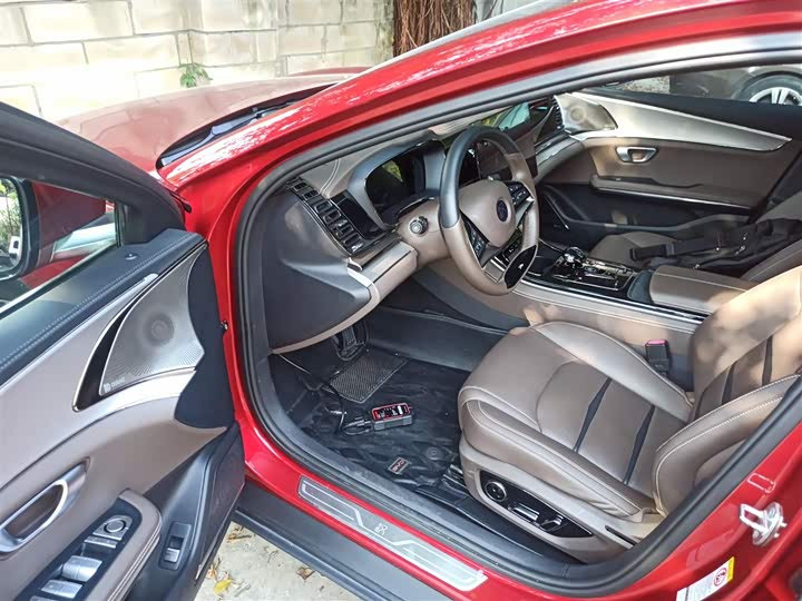 Фото 16 - BYD Han