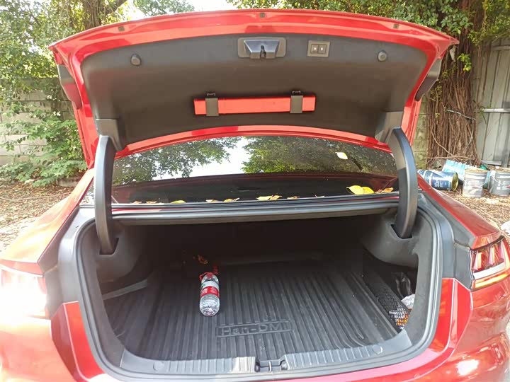 Фото 19 - BYD Han