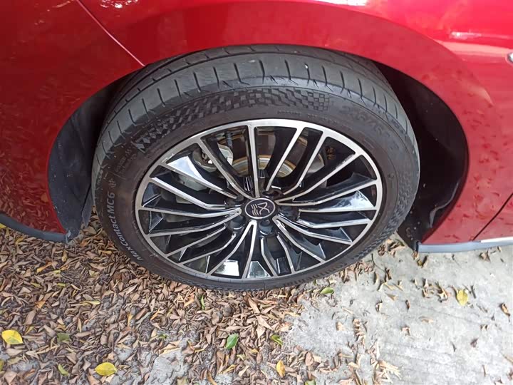 Фото 23 - BYD Han