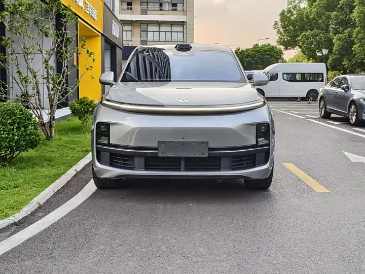 Фото 2 - LiXiang L9