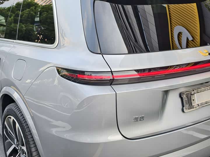 Фото 8 - LiXiang L9