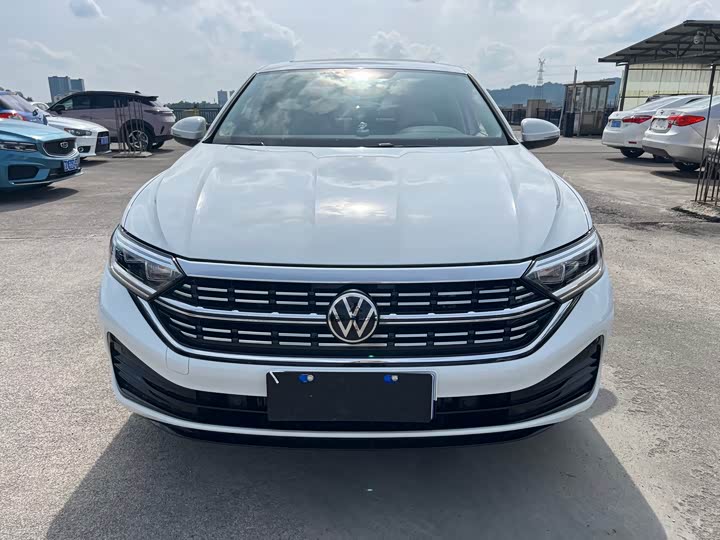 Фото 3 - Volkswagen Sagitar L