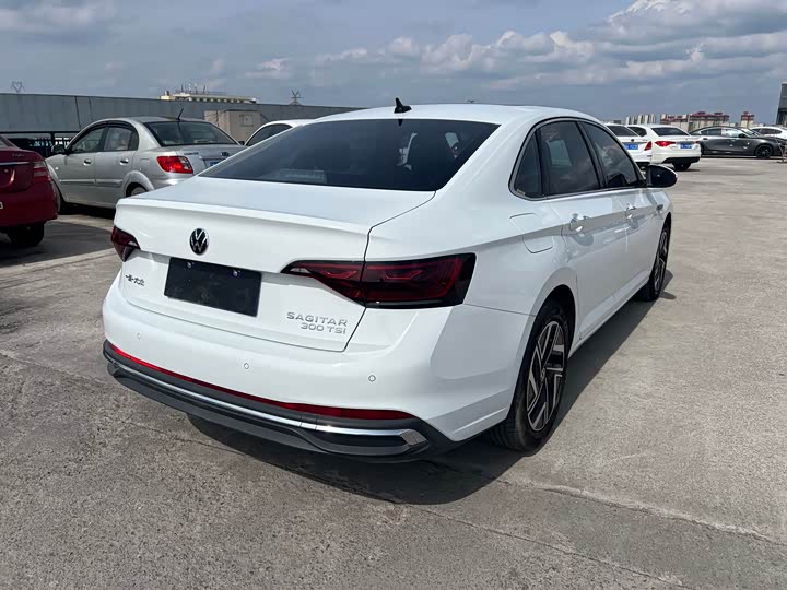 Фото 7 - Volkswagen Sagitar L