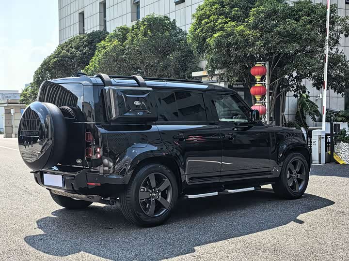 Фото 4 - Land Rover Defender