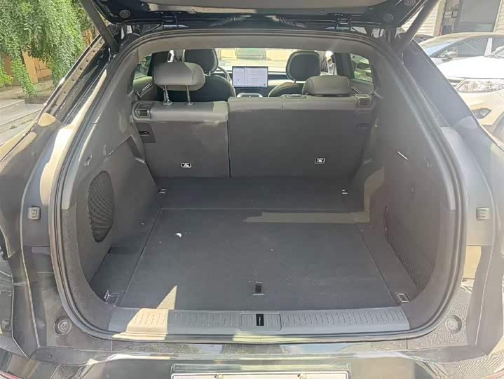 Фото 10 - XPeng G7