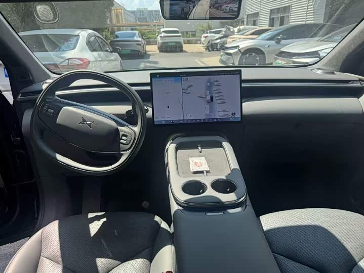 Фото 6 - XPeng G7