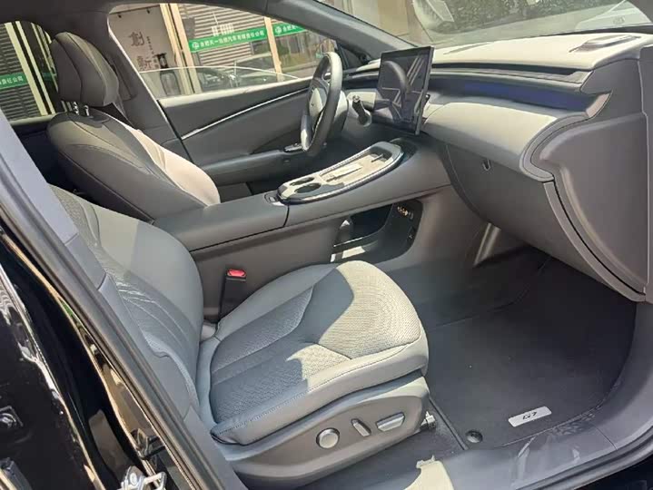 Фото 8 - XPeng G7