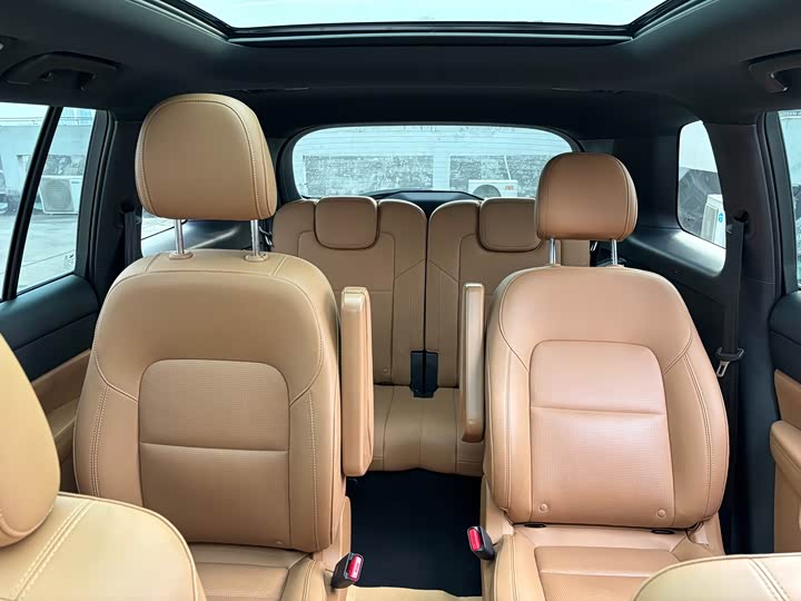 Фото 13 - LiXiang One