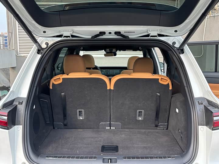 Фото 16 - LiXiang One