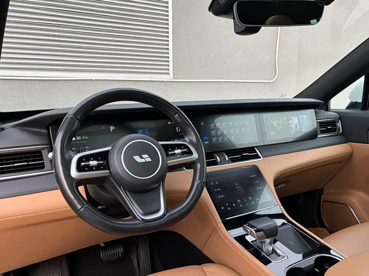 Фото 4 - LiXiang One