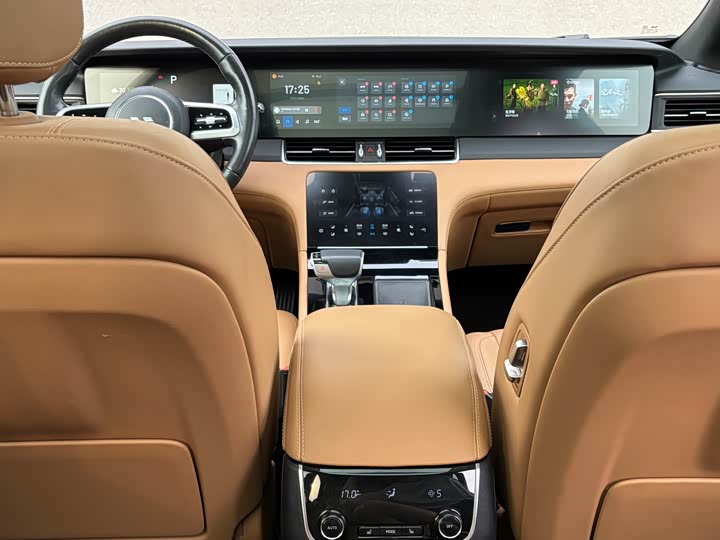 Фото 8 - LiXiang One