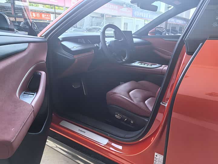 Фото 12 - Xiaomi SU7